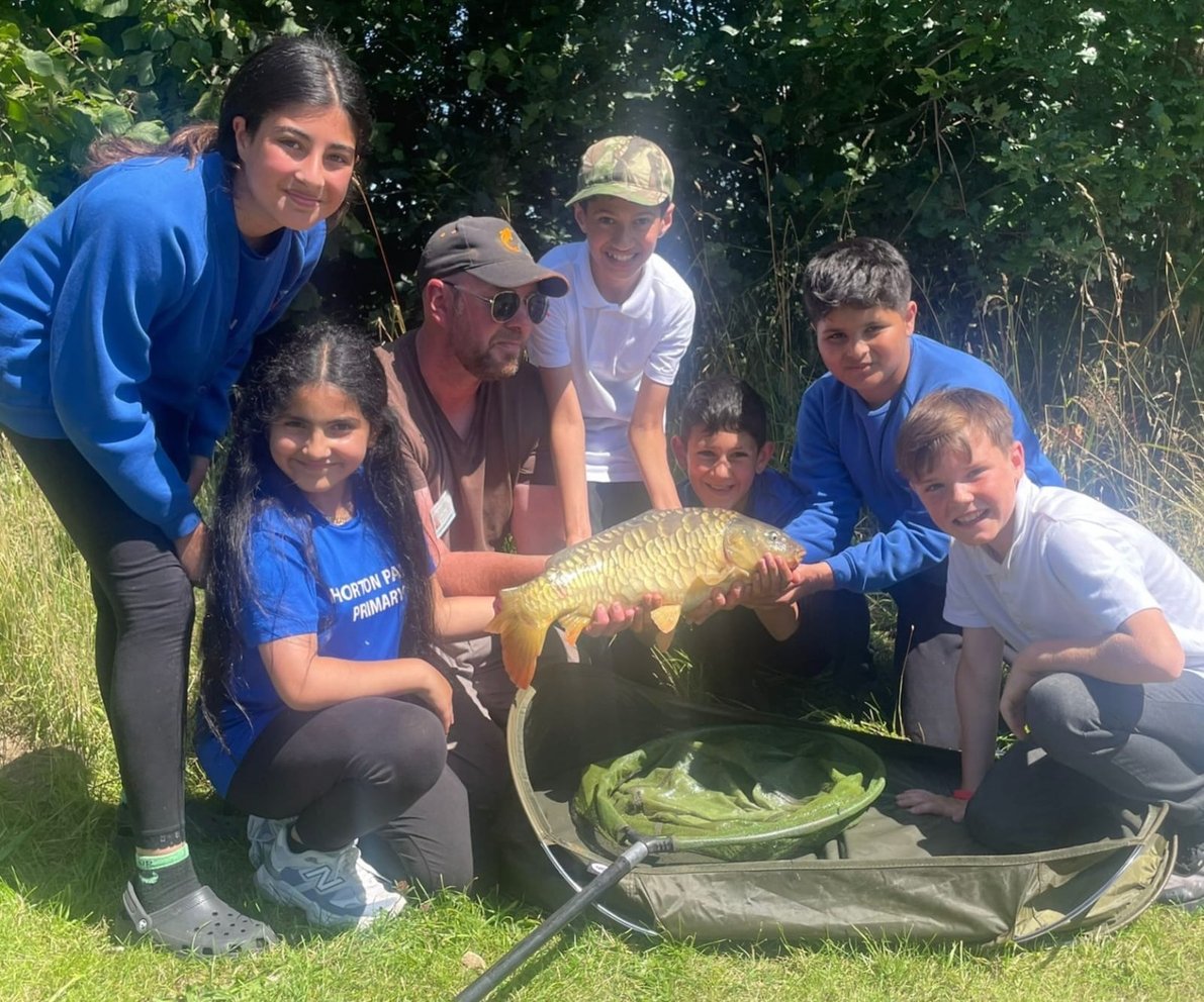 165e0716-6fbd-41aa-aead-a7a32df2750f