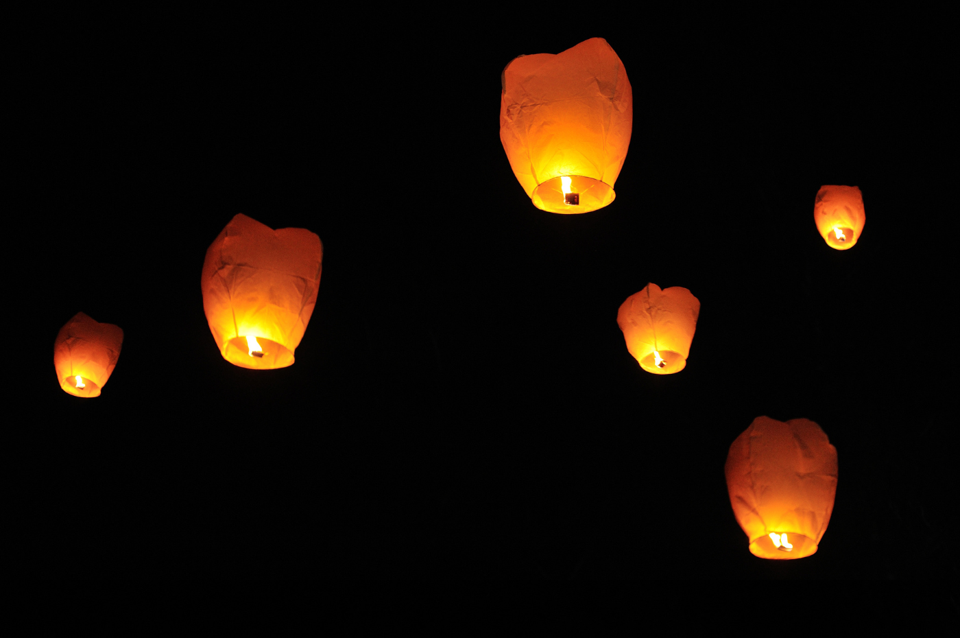Calls from rural groups to ban 'devastating' sky lanterns continu...